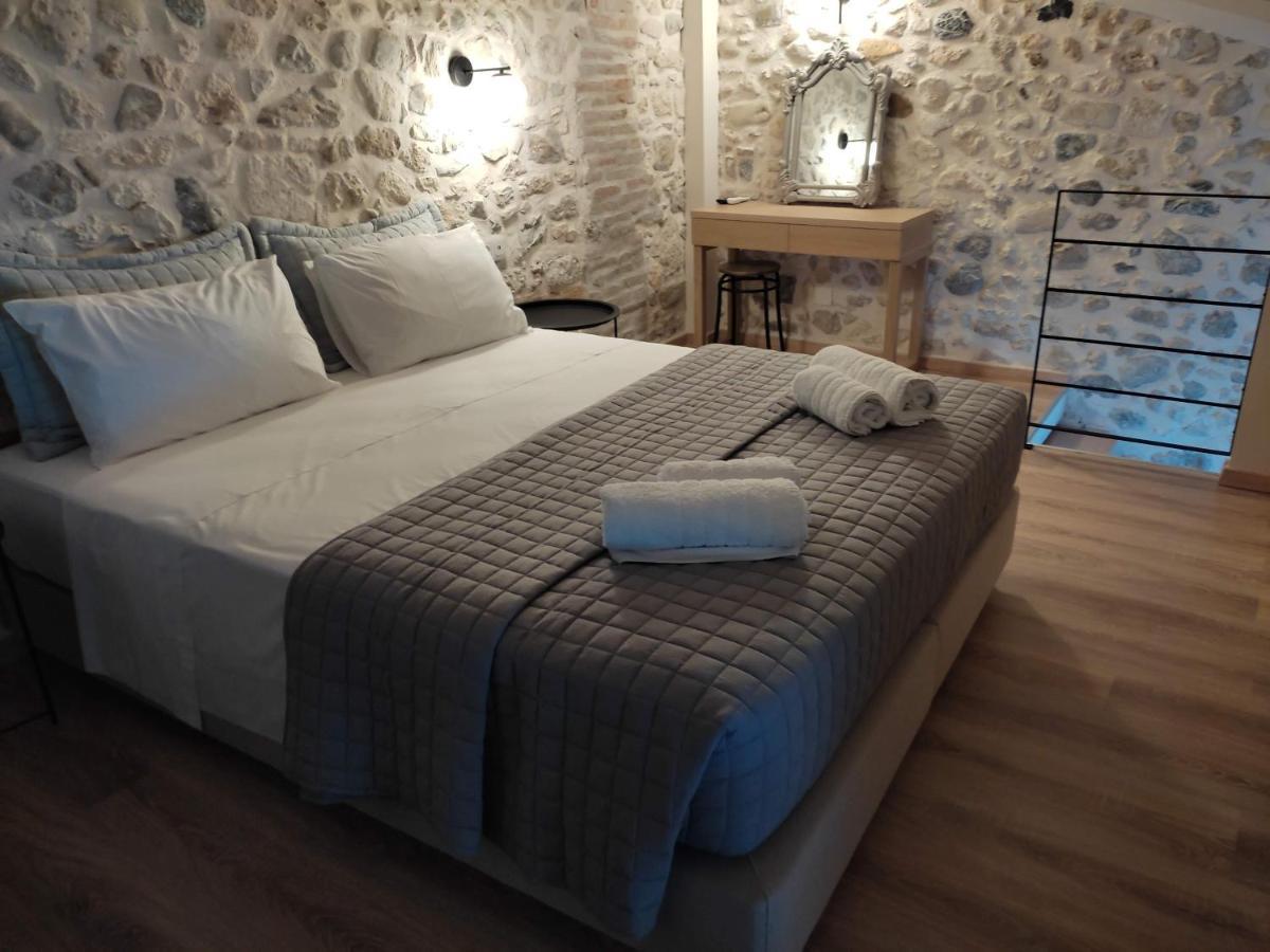 Loggia Traditional Suites Rethymno  Bilik gambar